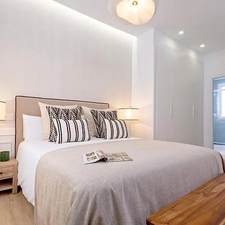 Genteel Teatro Soho Apartment